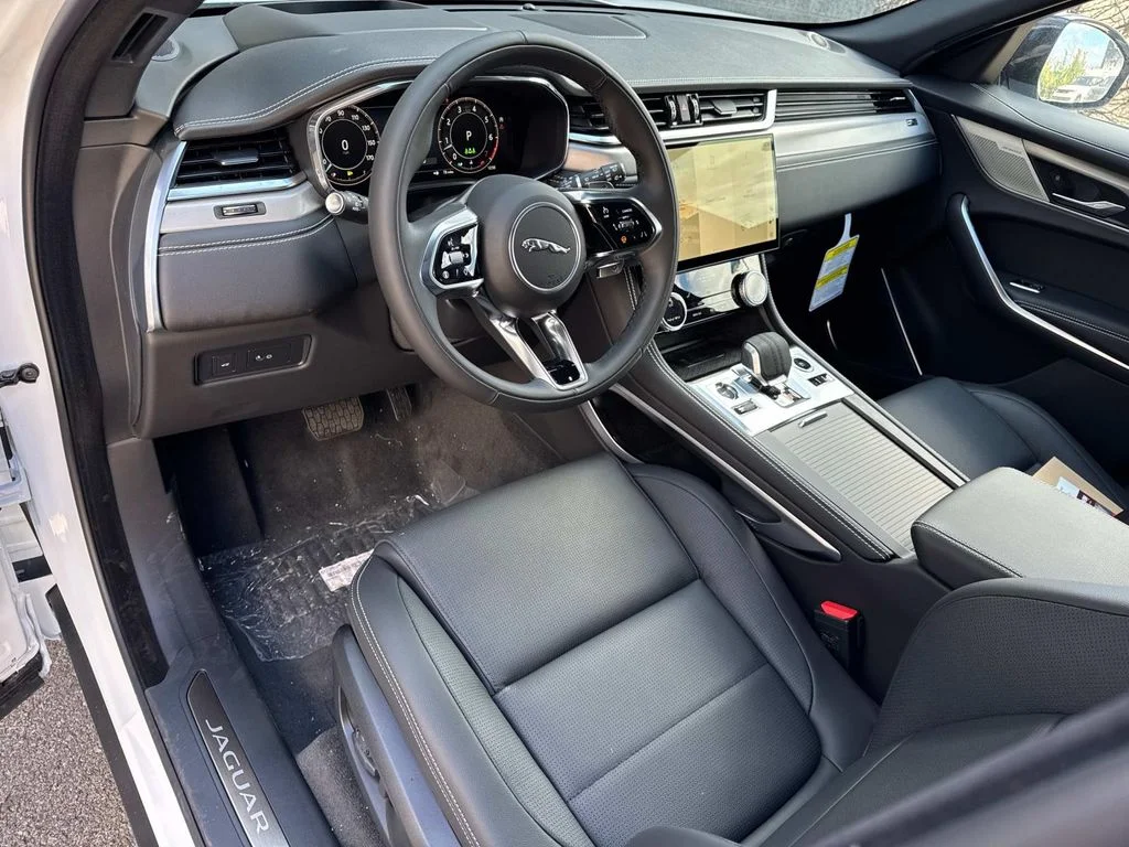 2026 Jaguar F-Pace R-Dynamic S - Photo 20