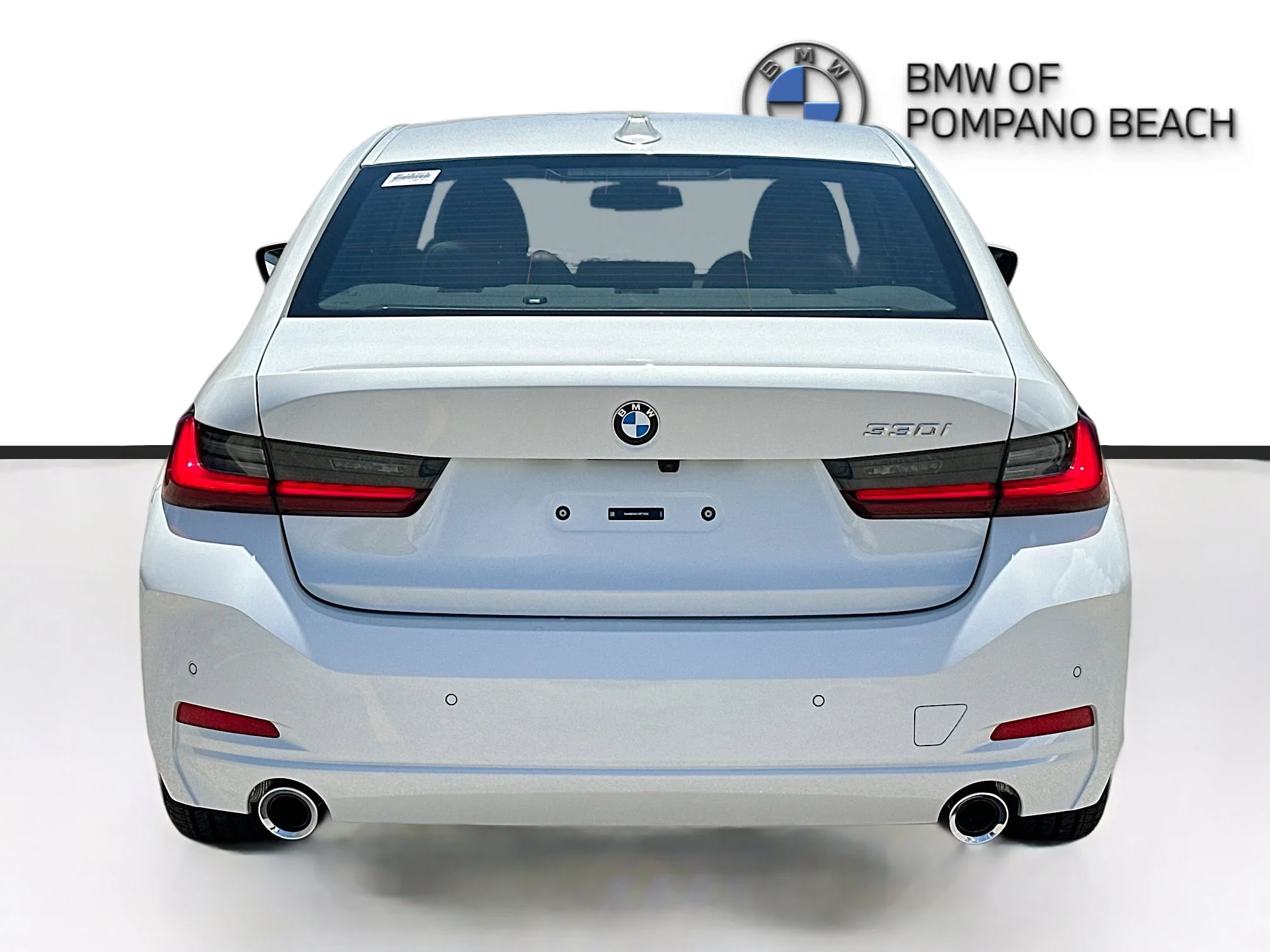 2025 BMW 3 Series 330i - Photo 6