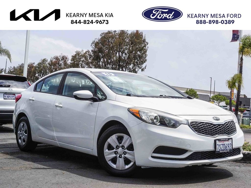 2016 Kia Forte LX's photo