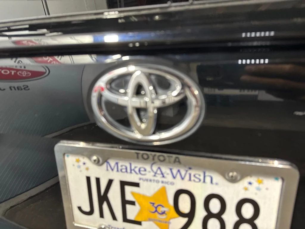 Used 2020 Black Toyota XLE image 23