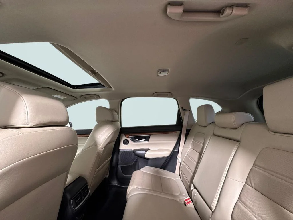 Certified Used 2022 White Honda Touring image 13