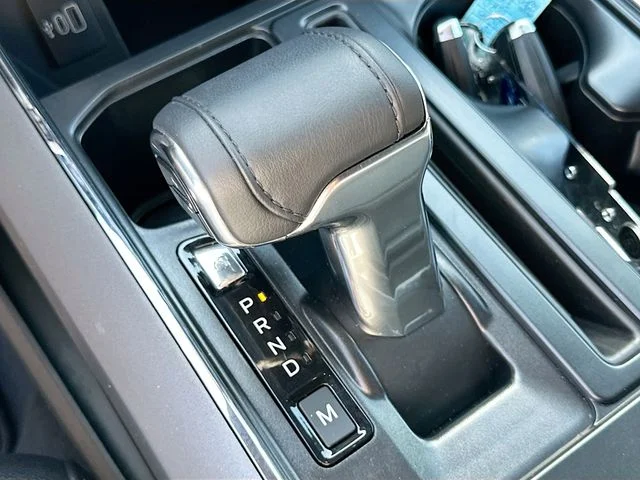 Used 2025 Gray Ford Lariat image 17