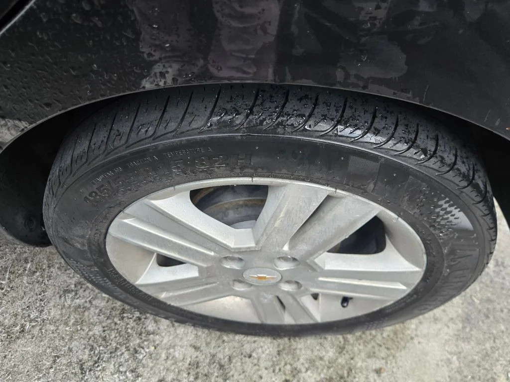Used 2015 Black Chevrolet LS image 6
