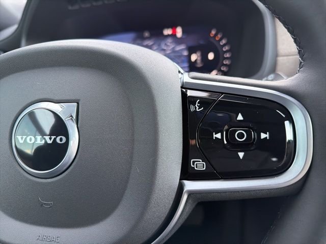 2026 Volvo XC90 Plus - Photo 20