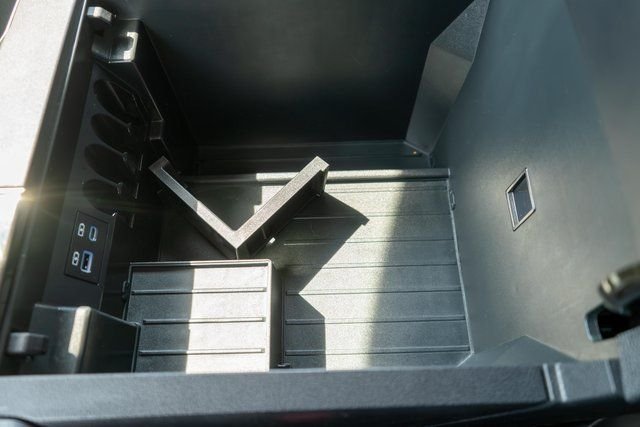 Used 2023 White Toyota SR5 image 42