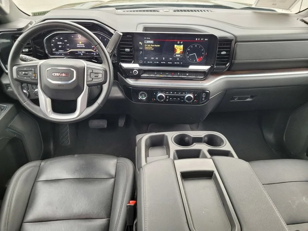 2024 GMC Sierra 1500 SLT - Photo 13