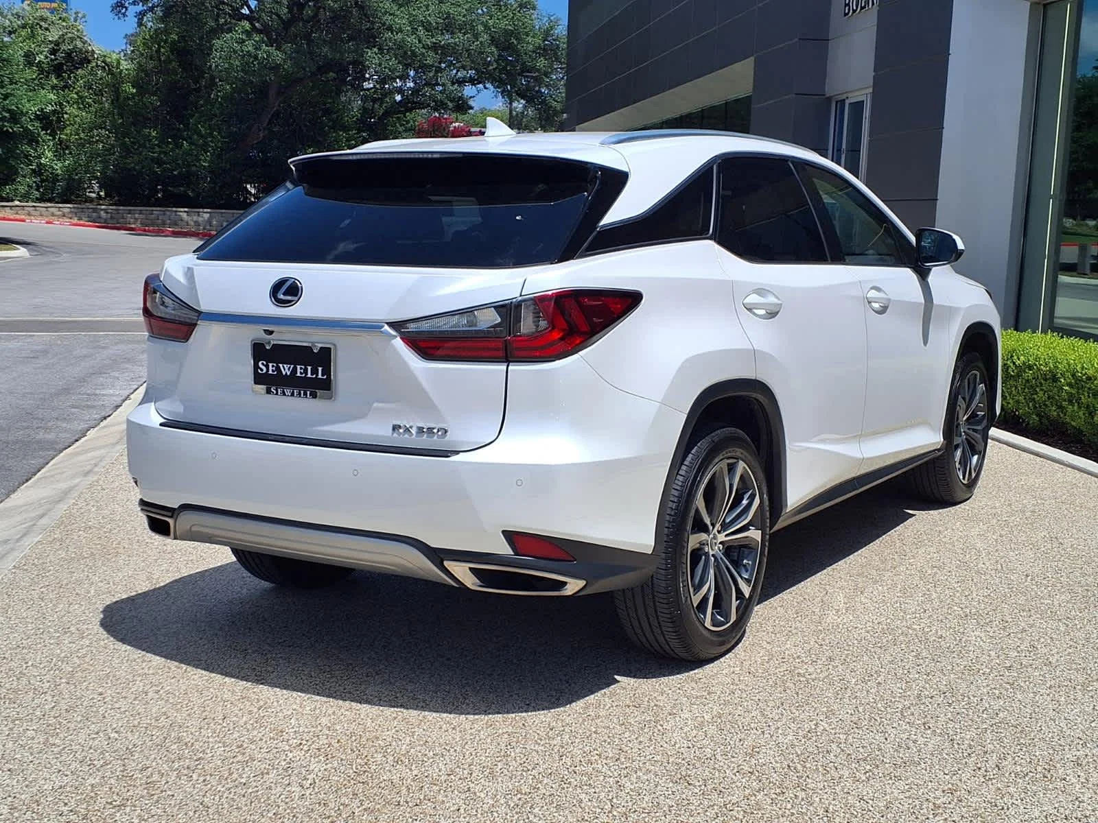 Used 2020 Eminent White Pearl Lexus  image 8