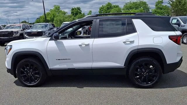 New 2026 Summit White GMC Elevation image 7