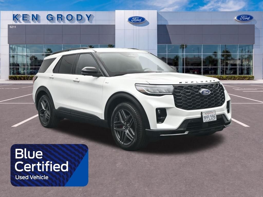 2025 Ford Explorer ST-LINE RWD (PL535)'s photo