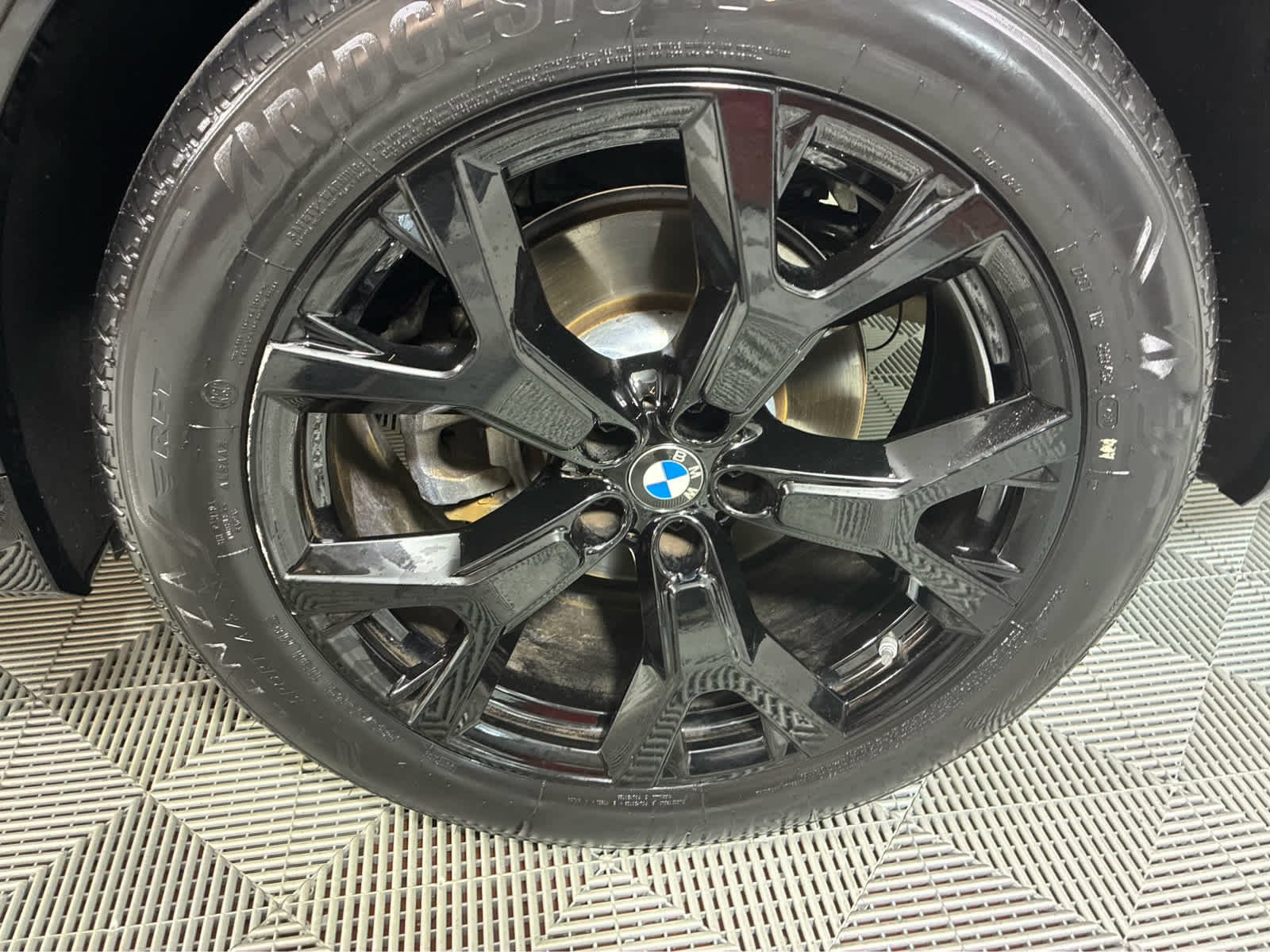 Certified Used 2024 Black Sapphire Metallic BMW xDrive40i image 11