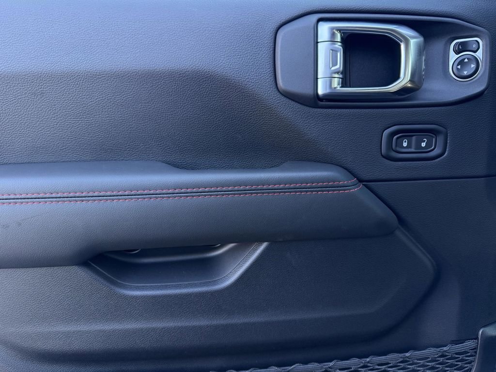 2025 Jeep Wrangler 4-Door Rubicon - Photo 12