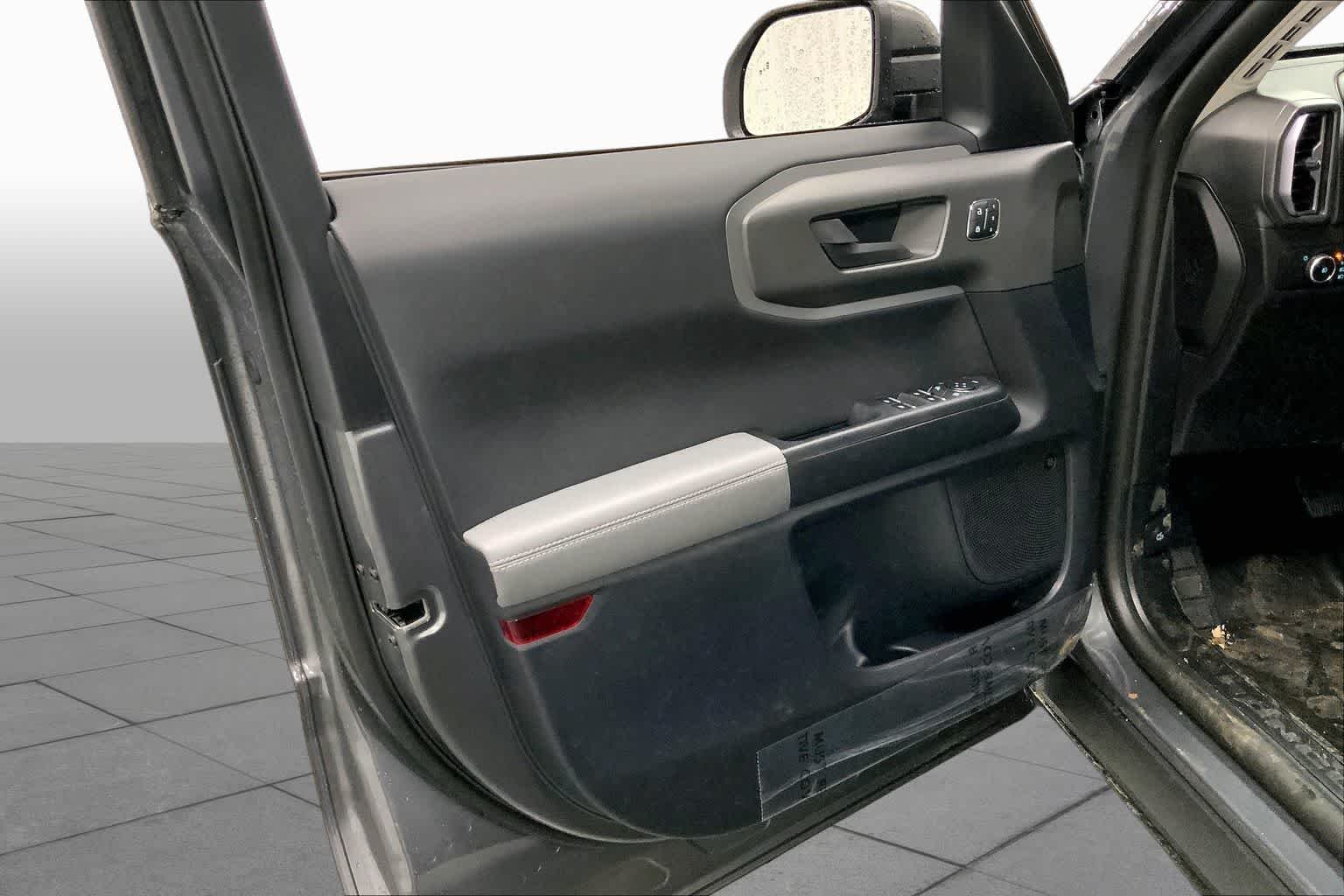 New 2026 Carbonized Gray Metallic Ford Badlands® image 10