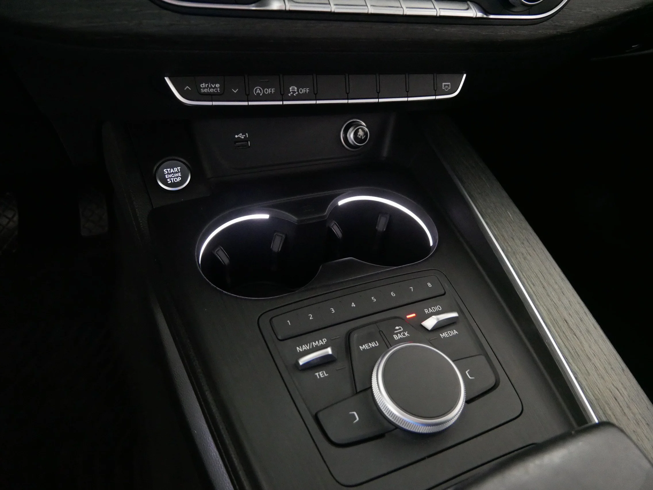 Used 2018 Gray Audi Premium image 29