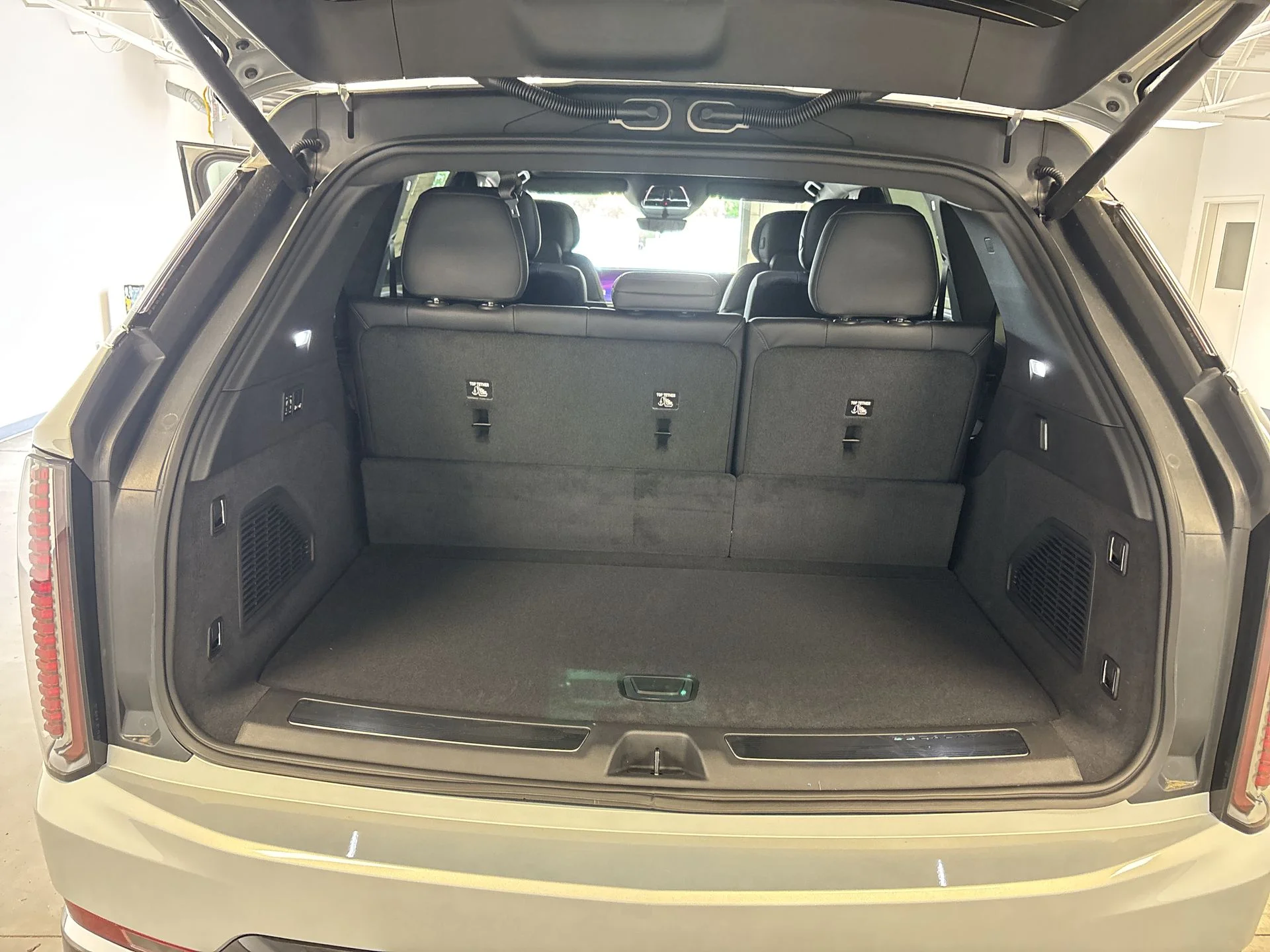 2025 Cadillac Escalade IQ Luxury 1 - Photo 73