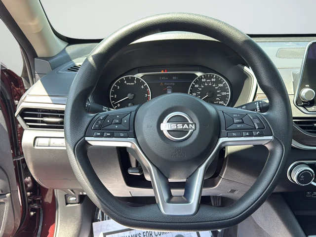 Used 2024 Red Nissan 2.5 SV image 37