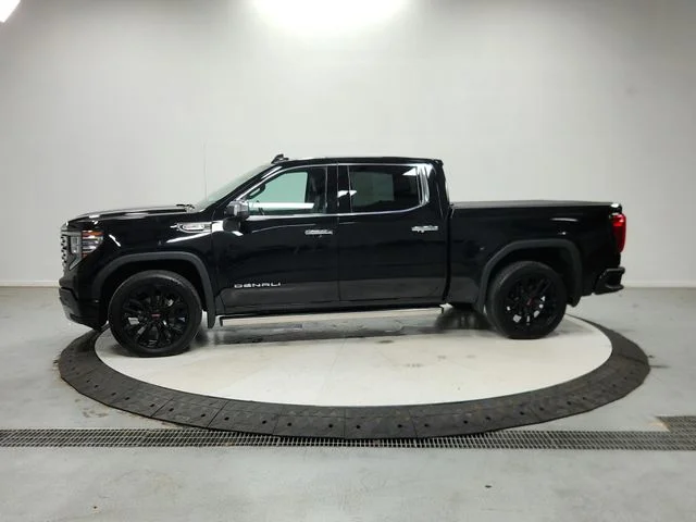 Used 2023 Black GMC Denali image 5