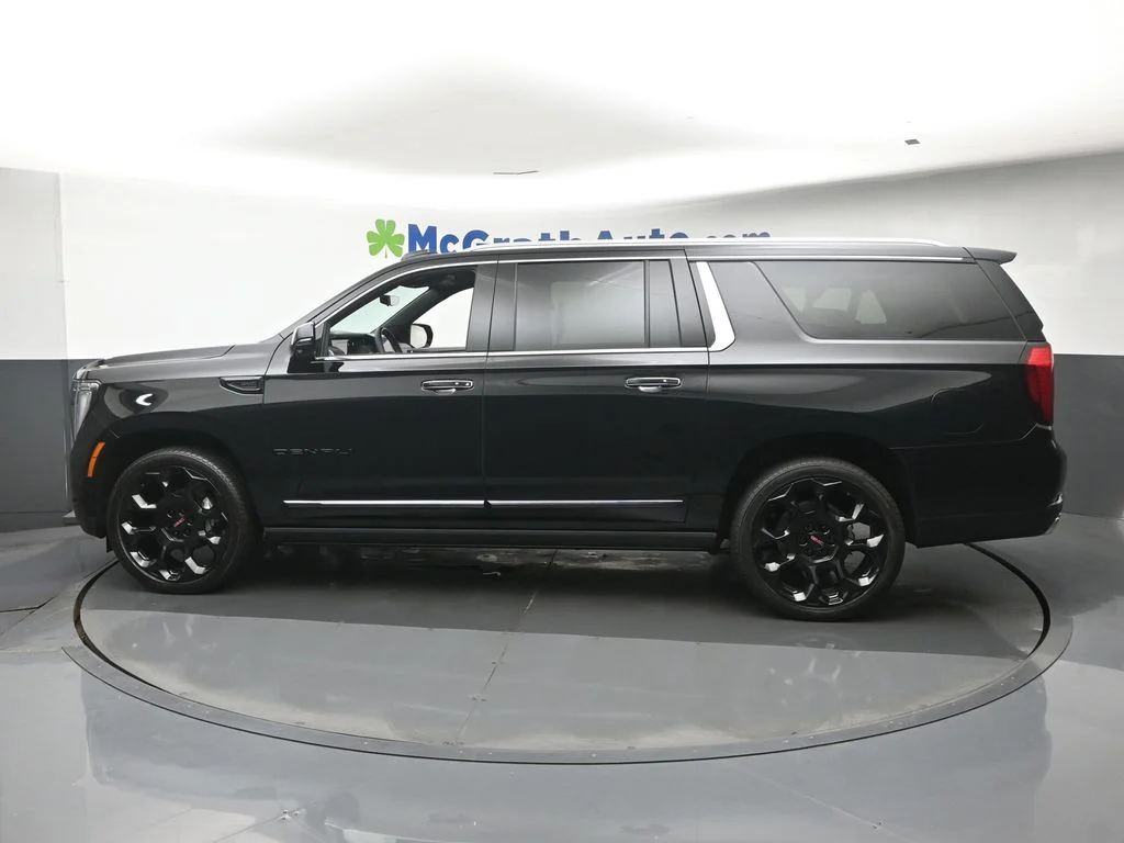 New 2026 Black GMC Denali Ultimate image 31