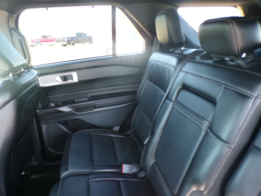 Used 2020 Agate Black Metallic Ford Limited image 16
