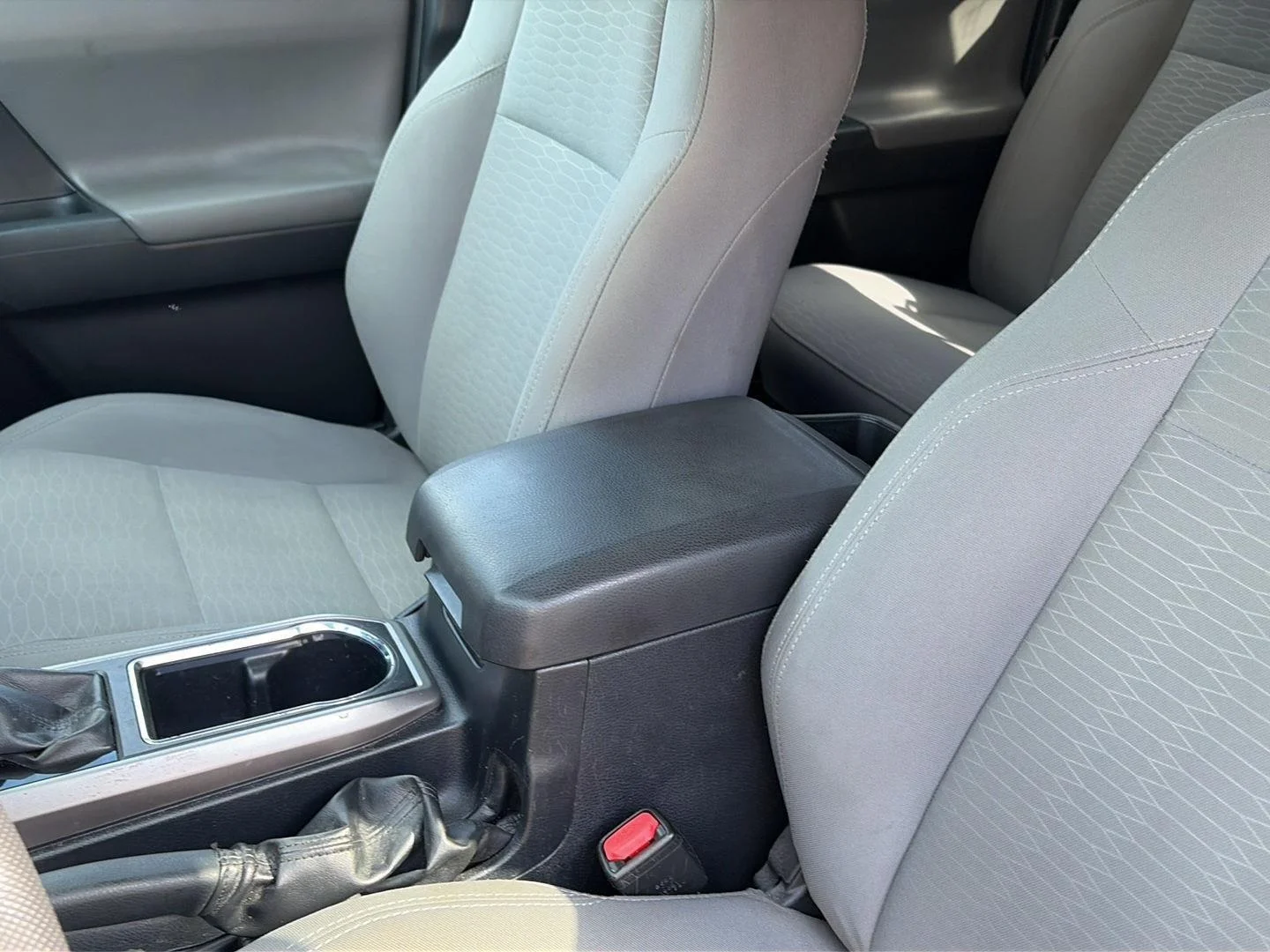 Certified Used 2019 Super White Toyota SR5 image 14
