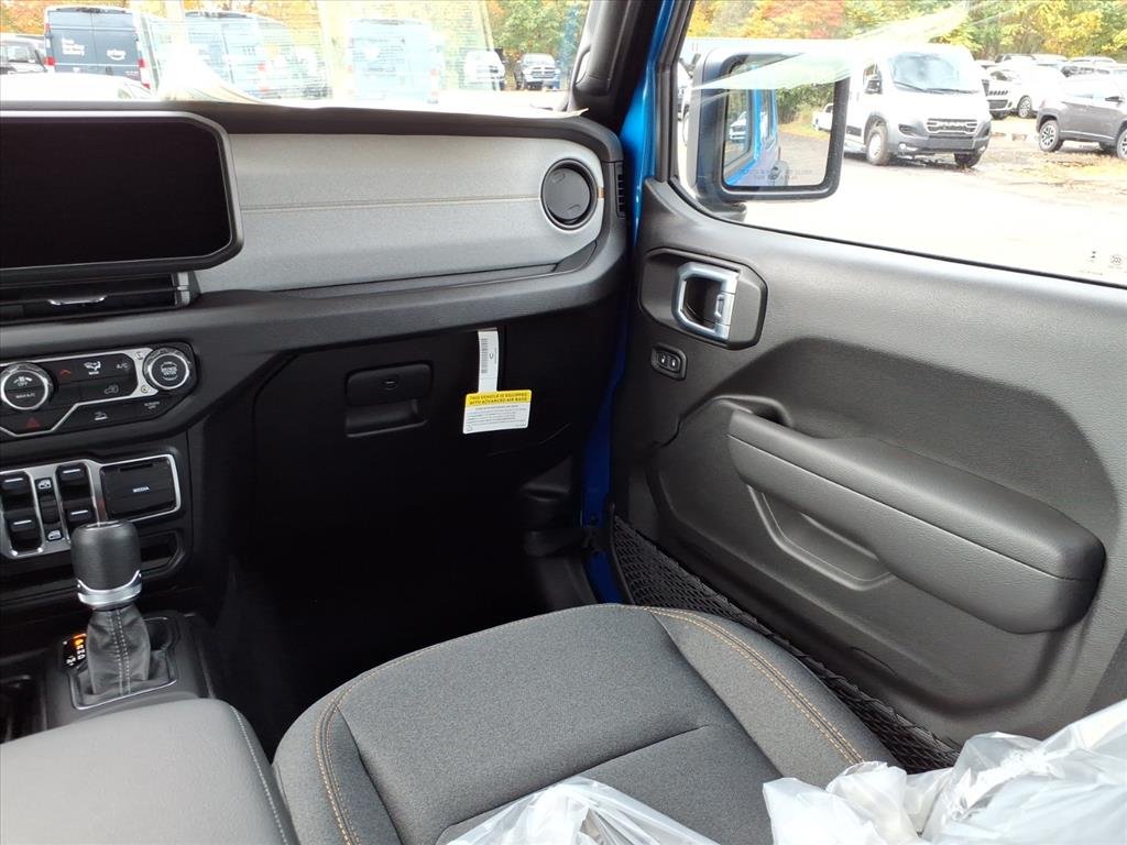 2026 Jeep Wrangler 4-Door Sport - Photo 17