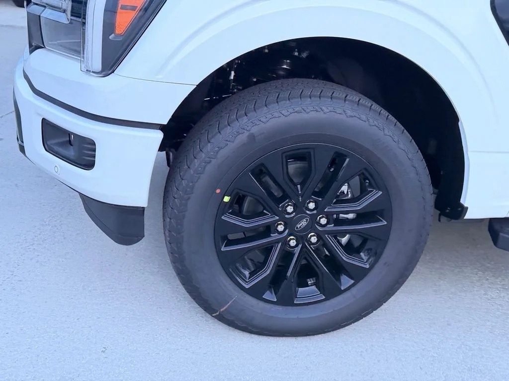 New 2026 Oxford White Ford Lariat® image 4