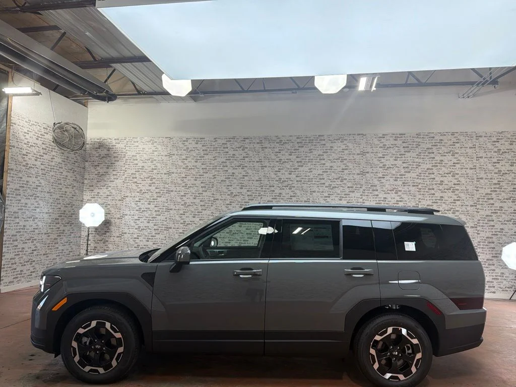 New 2027 Hampton Gray Hyundai SEL image 4