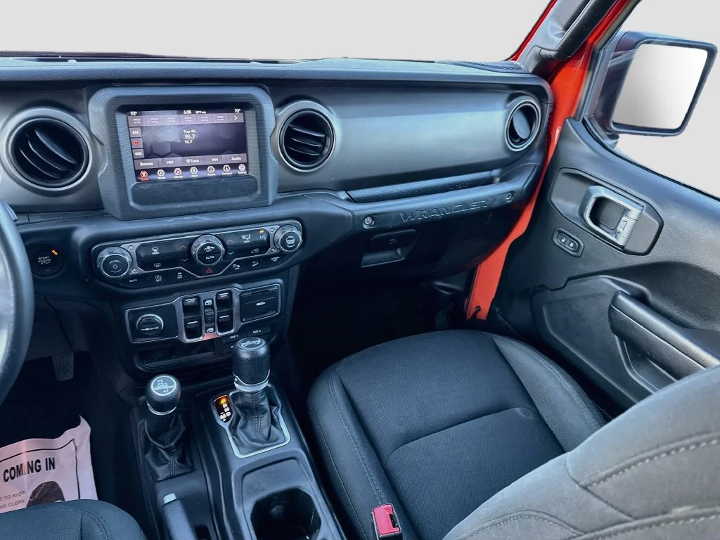 Used 2018 Orange Jeep Unlimited Sport S image 27