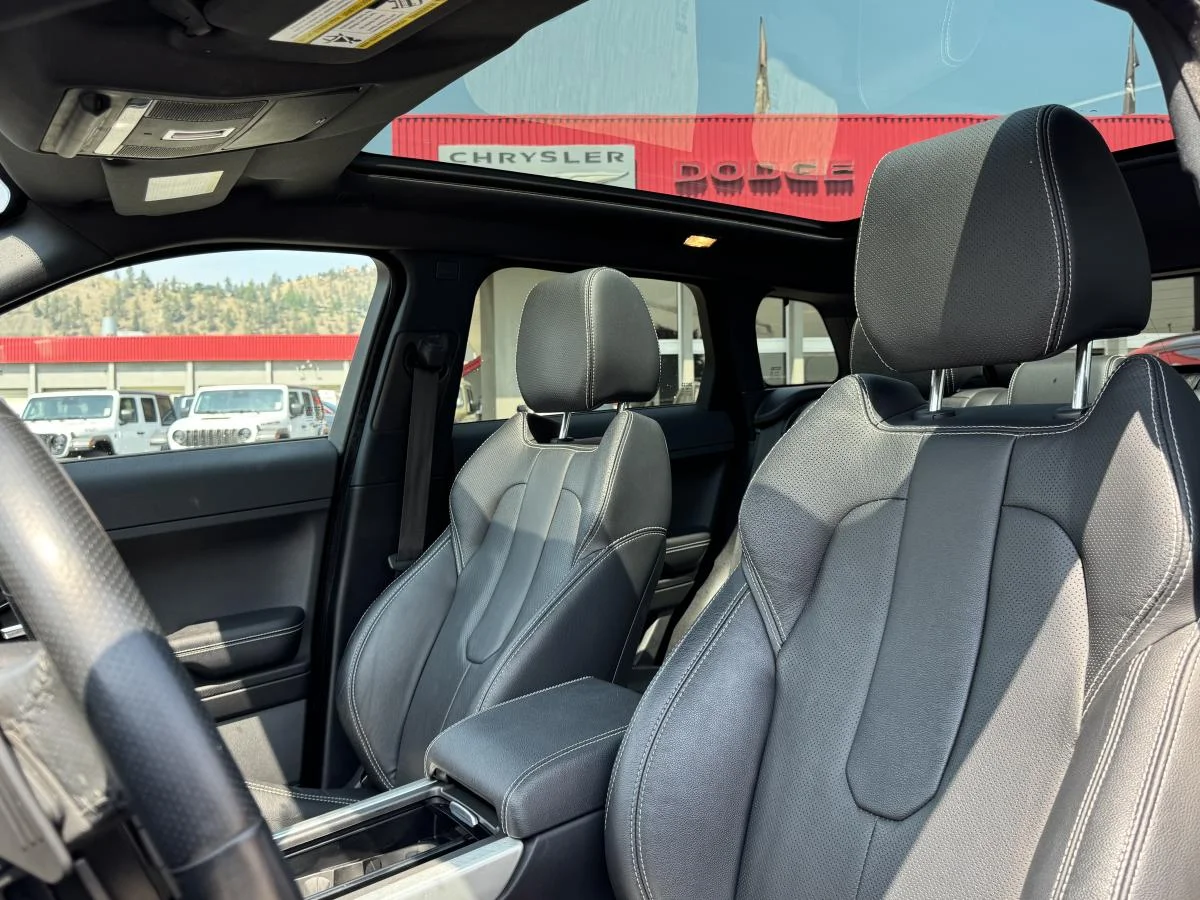 Used 2015 Orange Land Rover Dynamic Premium 5 image 15