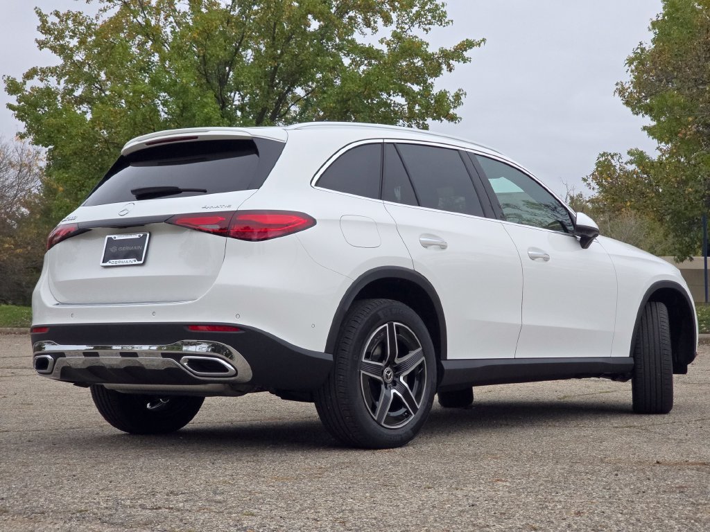 New 2027 Polar White Mercedes-Benz GLC 300 image 55