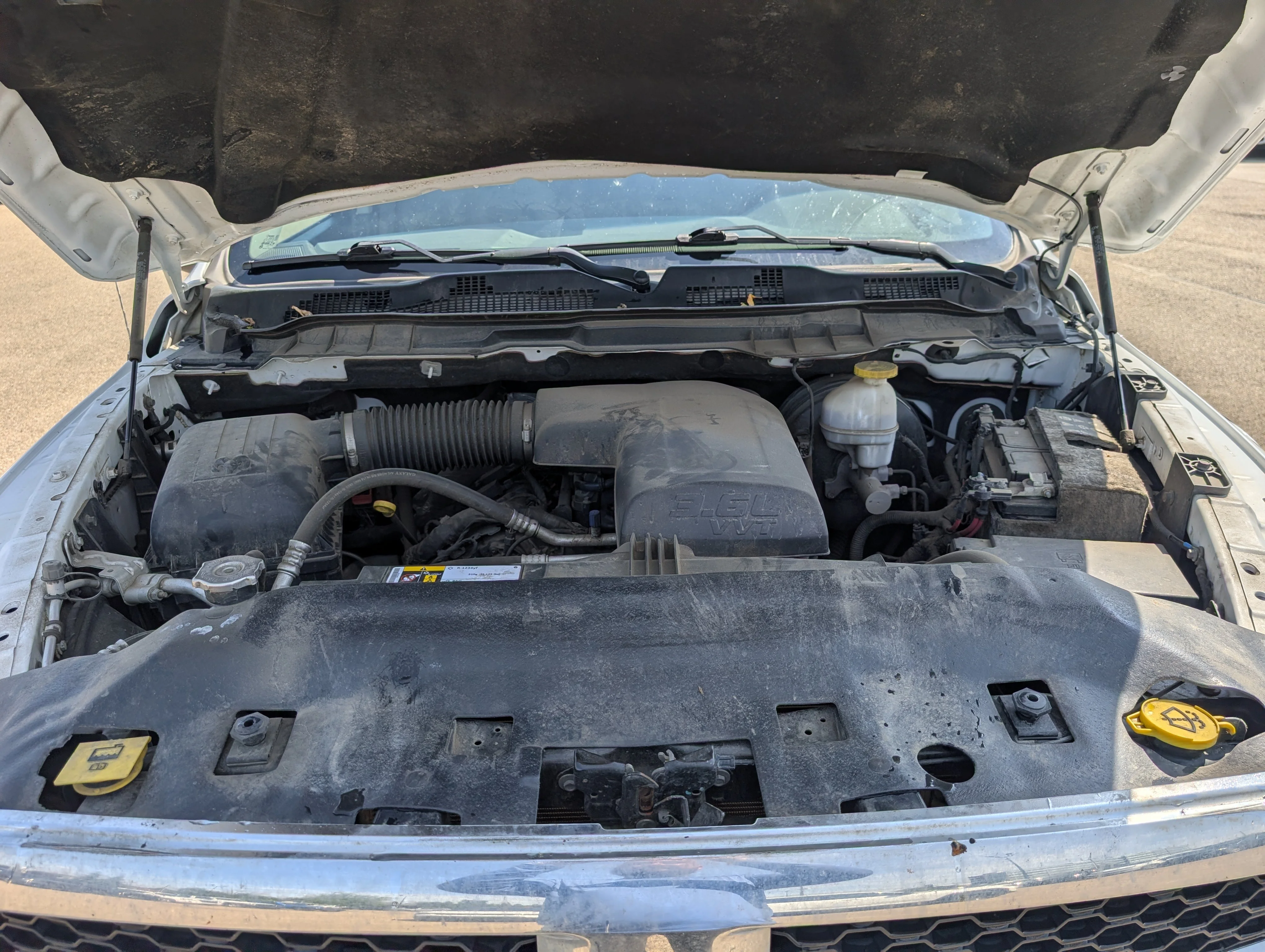 Used 2019 Bright White Ram ST image 34