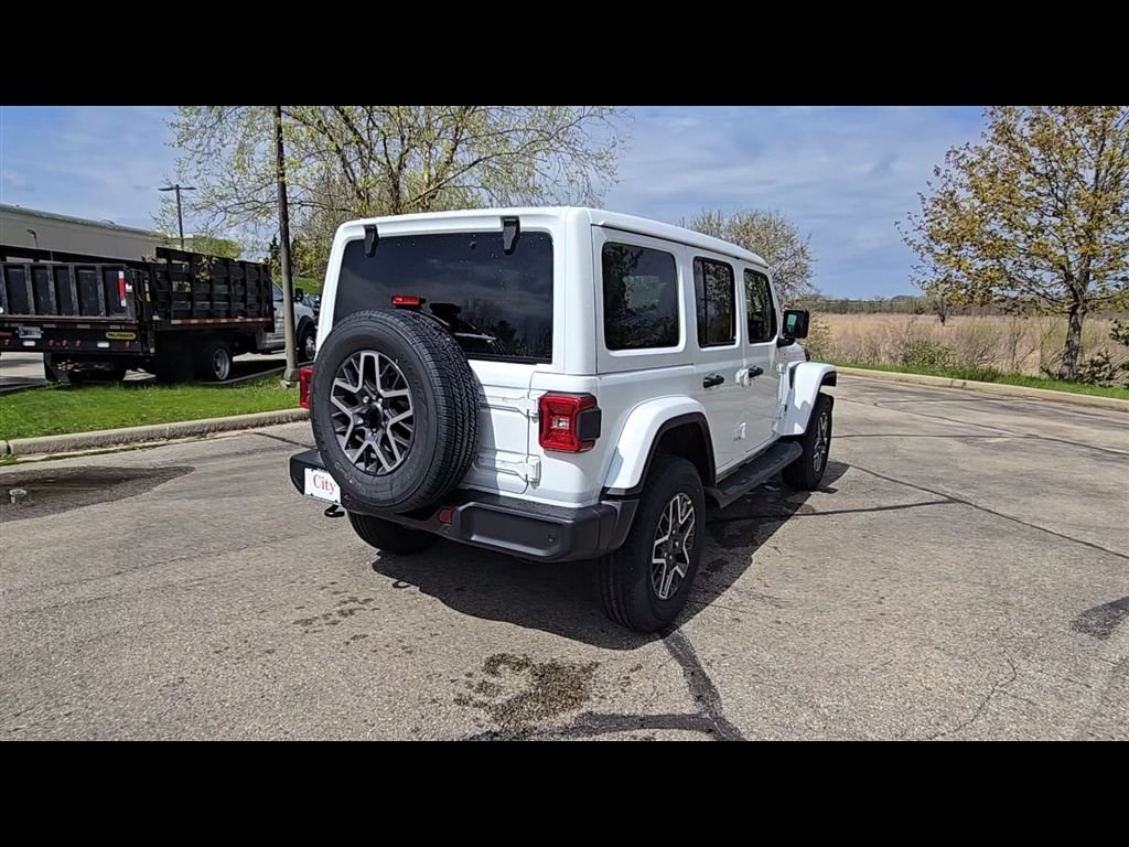 New 2026 Bright White Clear-Coat Exterior Paint Jeep Sahara image 7