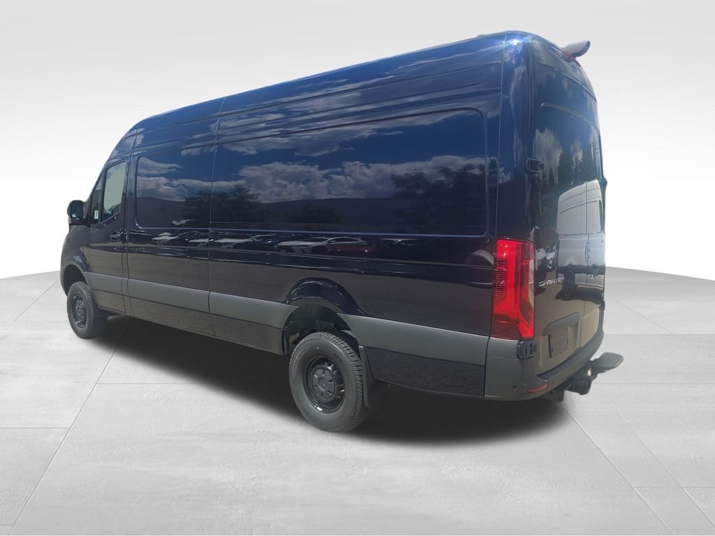 New 2026 Cavansite Blue Metallic Mercedes-Benz Cargo 170 WB image 3