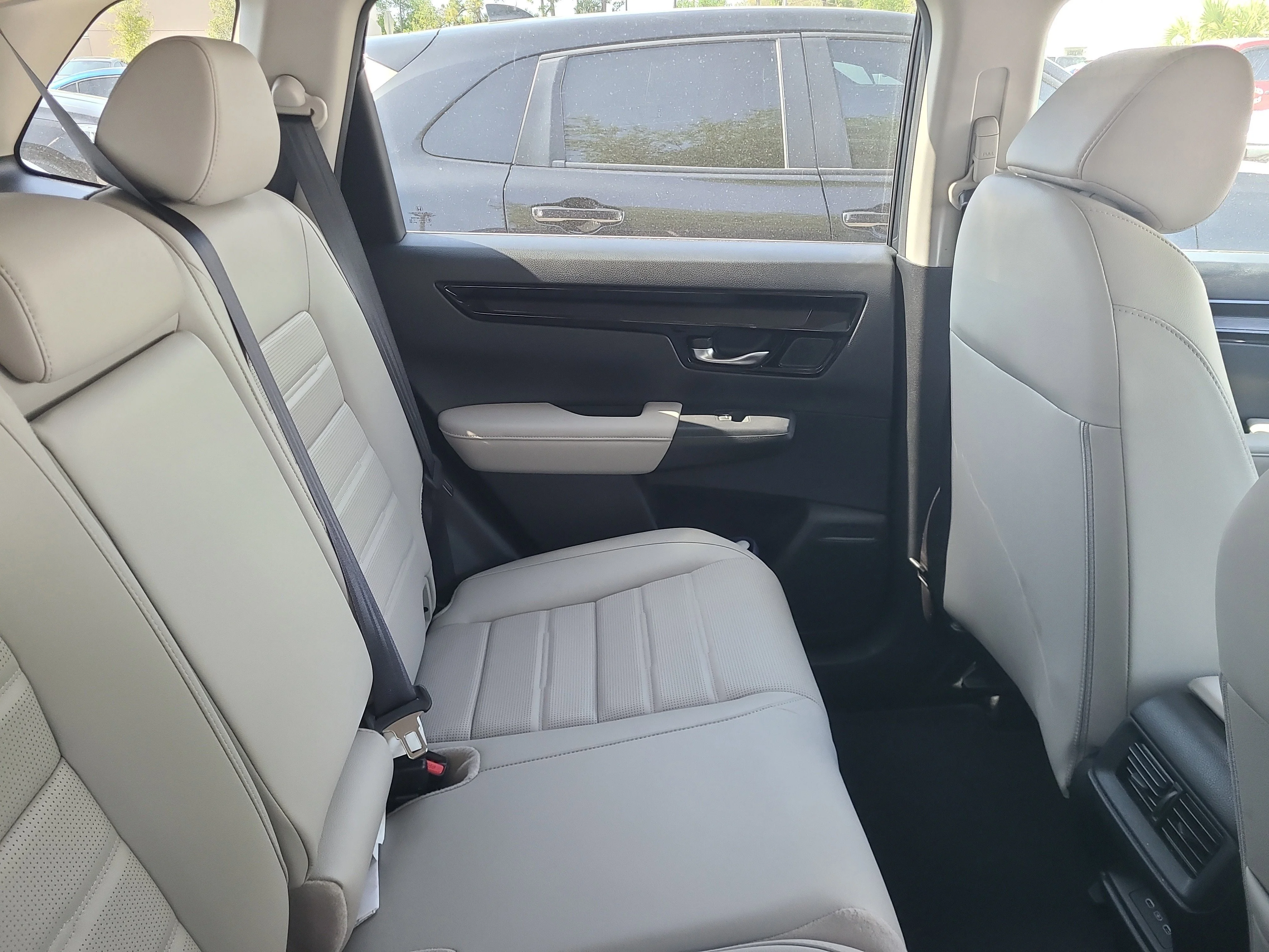 Used 2024  Honda EX-L image 7