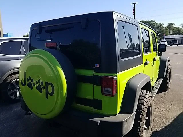 Used 2013 Green Jeep Sport image 27