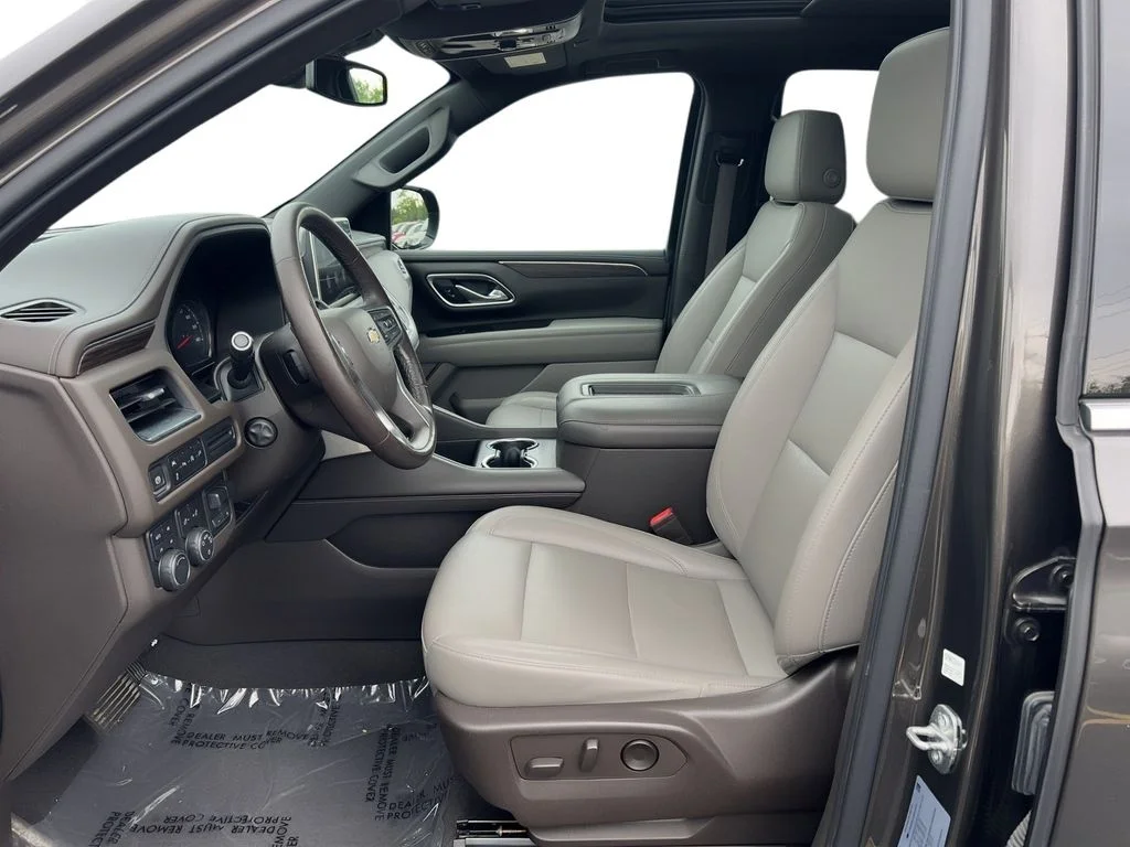 Used 2021 Gray Chevrolet LT image 6