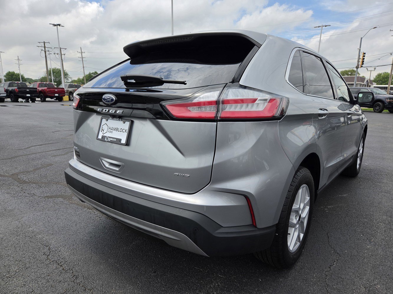 Used 2023 Silver Ford SEL image 5