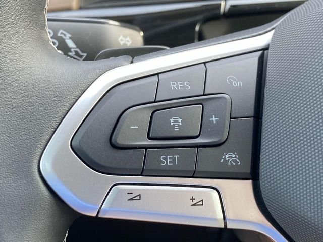 2025 Volkswagen Atlas SE w/Tech - Photo 19