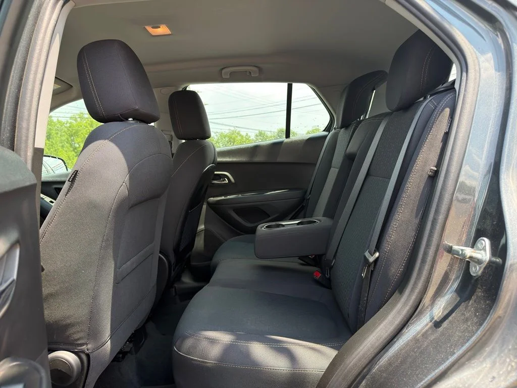 Used 2019 Gray Chevrolet LS image 3