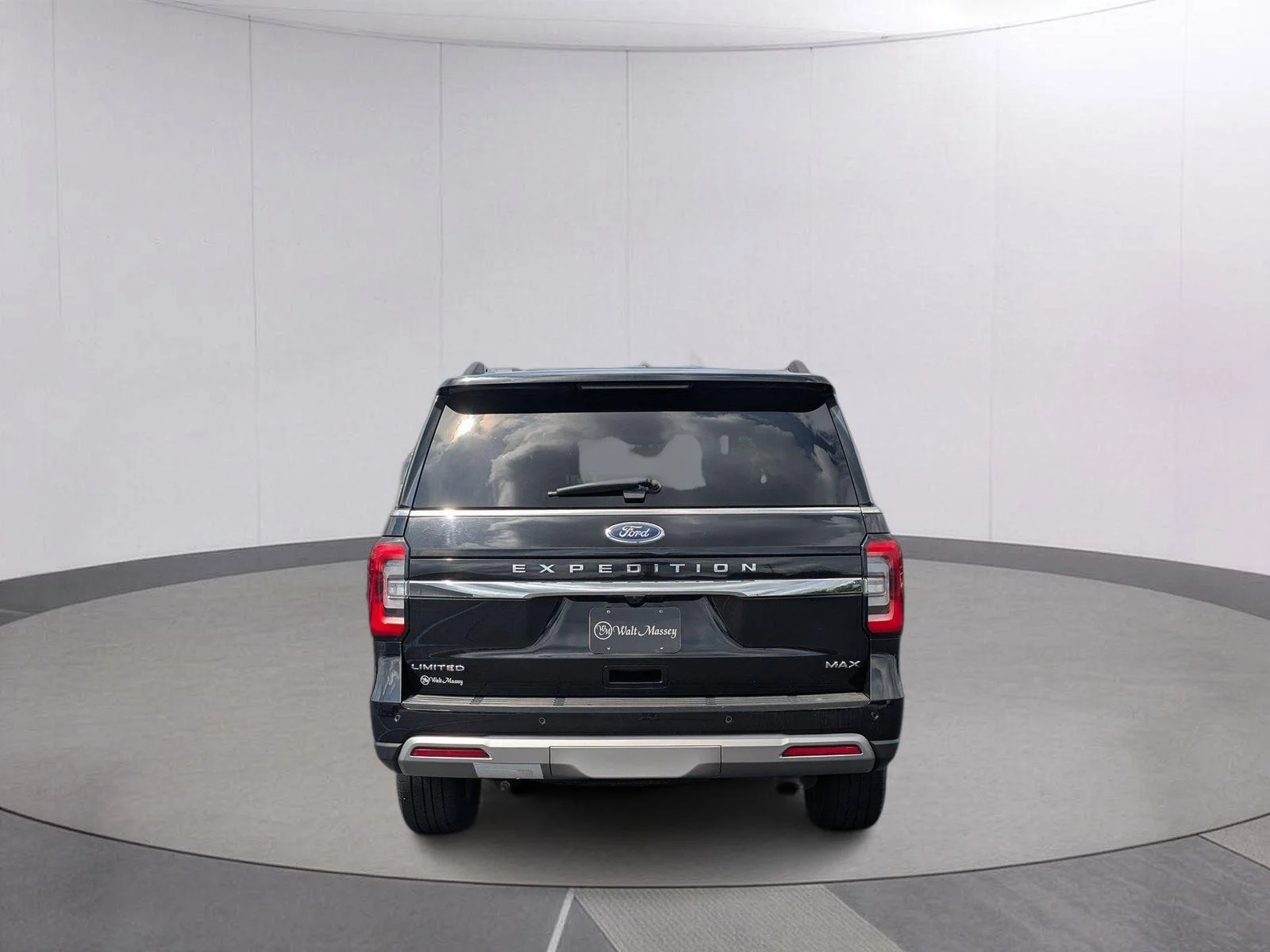 Used 2024 Agate Black Ford Limited image 4