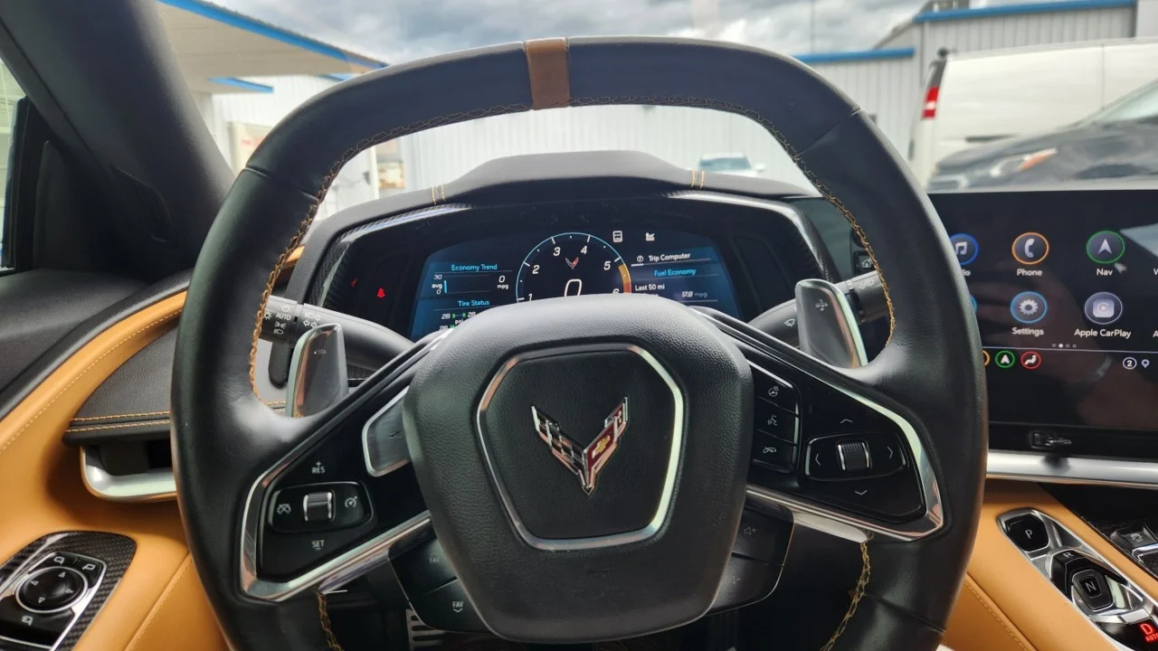 Used 2021 SHADOW GRAY METALLIC Chevrolet 2LT image 19