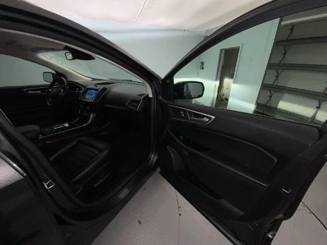 Used 2020 Gray Ford SEL image 24