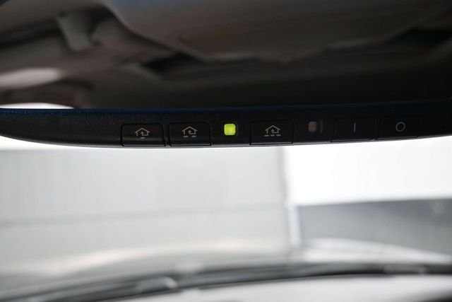 Used 2016 Black INFINITI Base image 45