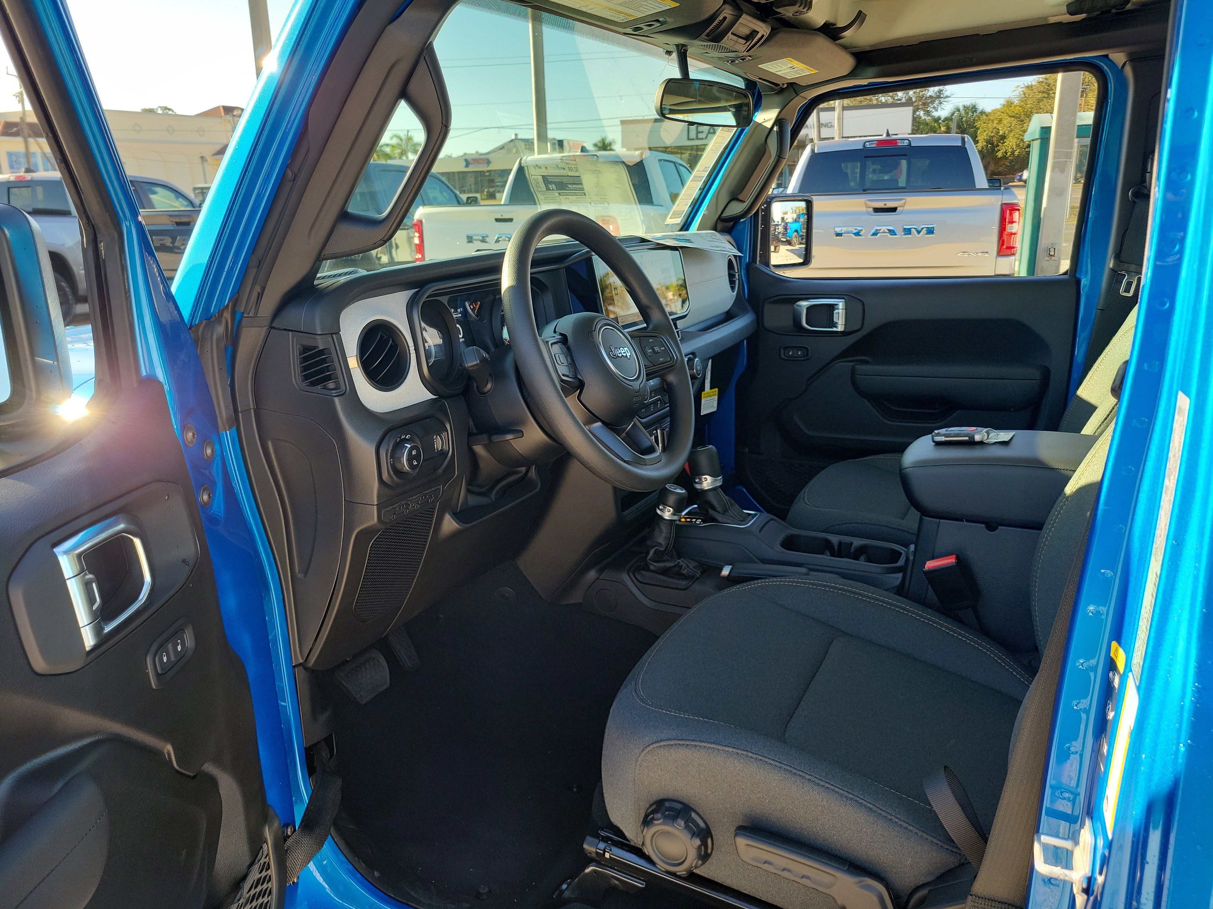 New 2026 Hydro Blue Pearl-Coat Exterior Paint Jeep Sport image 12