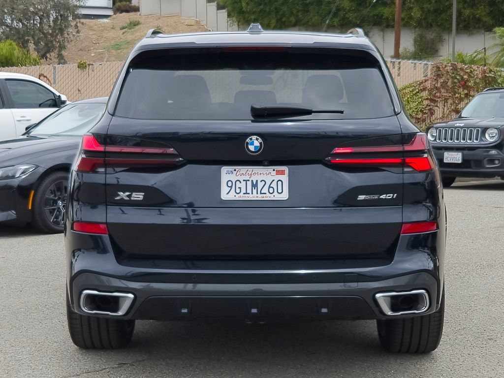 Used 2024 Carbon Black Metallic BMW sDrive40i image 26