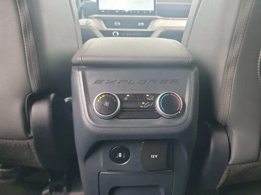 Used 2025 Gray Ford Active image 24