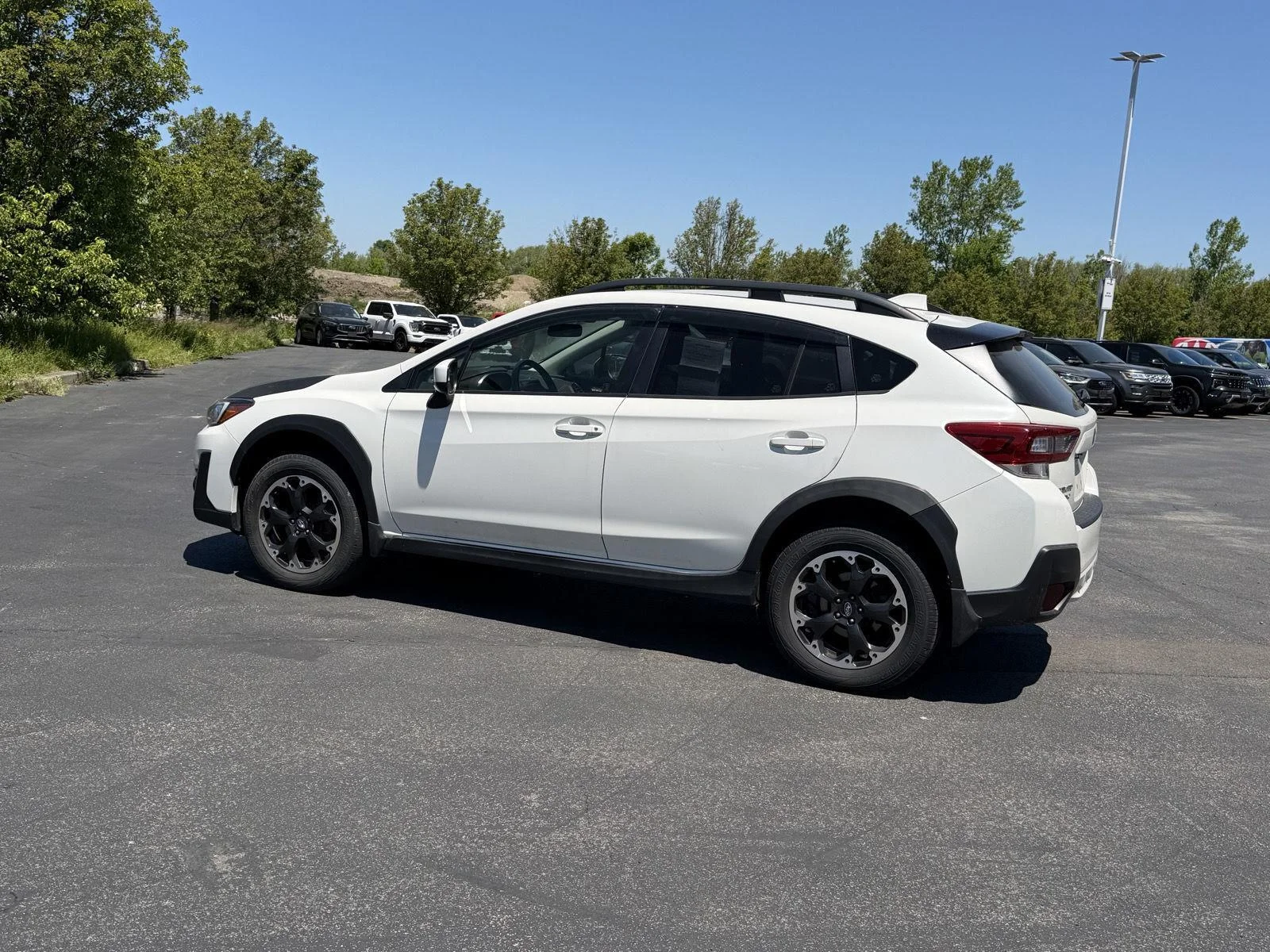 Used 2021 Crystal White Pearl Subaru Premium image 5