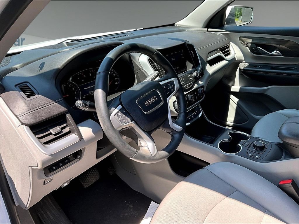 Used 2023 White GMC SLT image 12