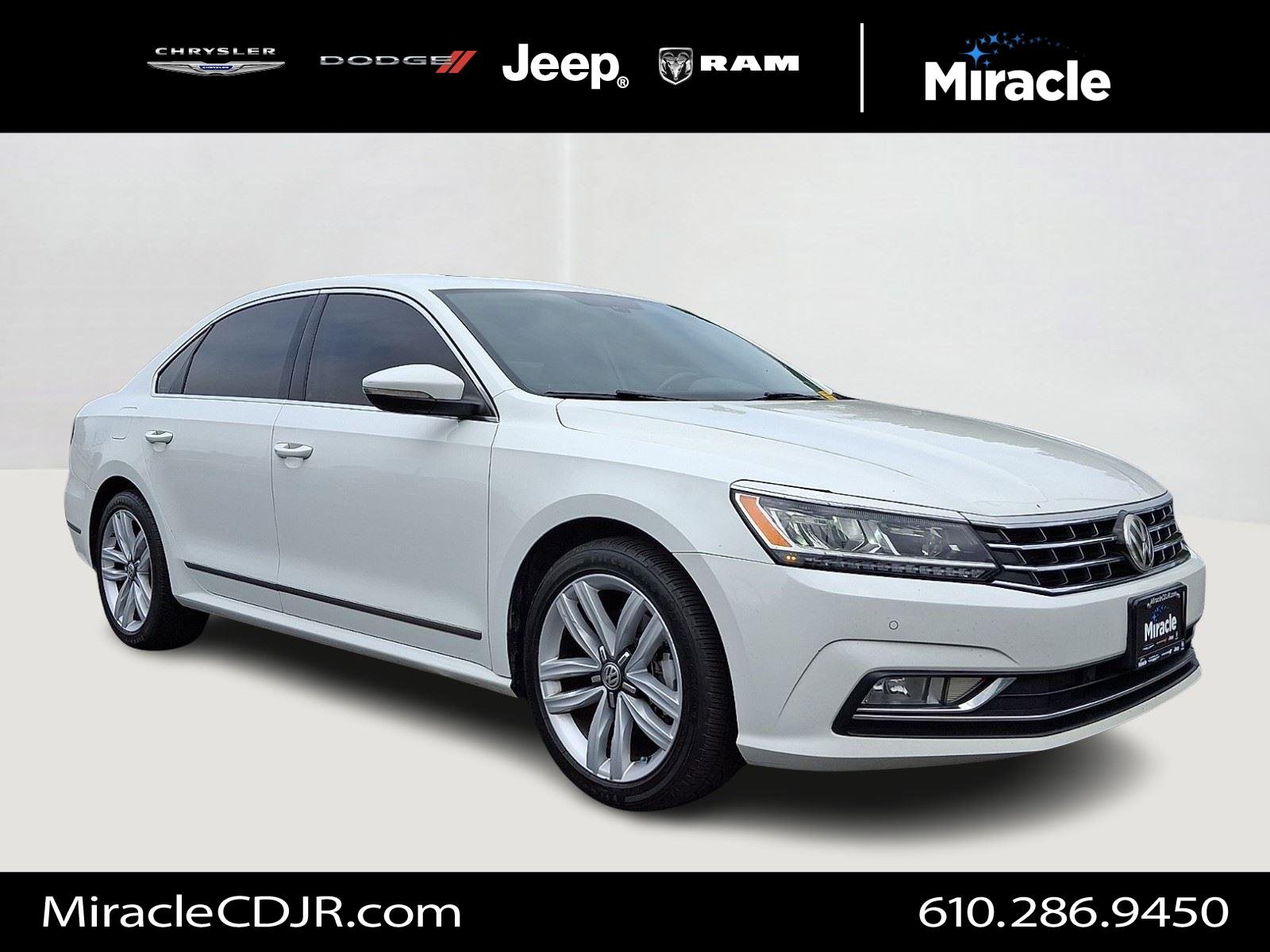 Used 2017 Pure White Volkswagen 1.8T SE w/Technology image 1