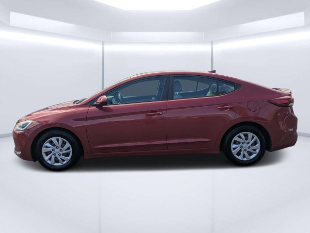 Used 2017 Scarlet Red Hyundai SE image 6