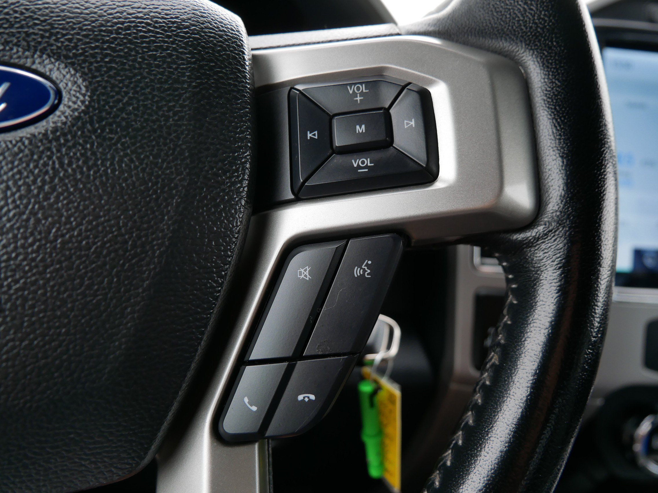 Used 2022 Red Ford LARIAT image 26